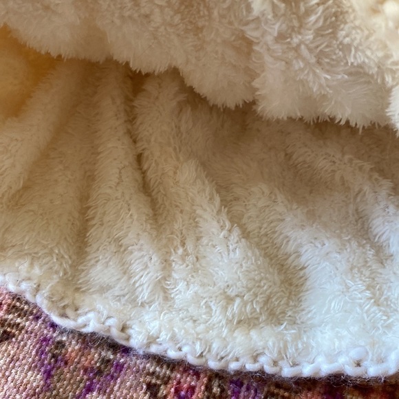 Turtlefur off white ski beanie winter hat OS - Picture 4 of 4